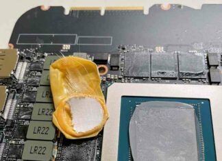 Всередині nvidia geforce rtx 3090 fe знайшли чужорідний гумовий виріб, який заважав нормальному охолодженню