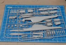 Для симулятора збору моделей model builder доступна демонстрація для пк в steam