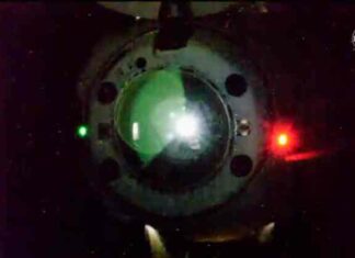 Вантажний корабель spacex dragon повернувся на землю з матеріалами безлічі експериментів