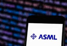 Виробник обладнання для виготовлення чіпів asml очікує стабільне зростання попиту на свою продукцію до кінця десятиліття