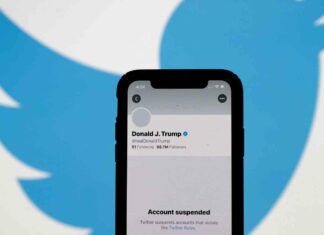 Трамп подає до суду, щоб повернути доступ до свого облікового запису в twitter