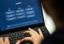 Иранская «буря» дезинформации: Как OpenAI разоблачила AI-кампанию влияния