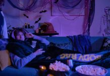 Tooby przypomina nam, że do dobrego horroru potrzebny jest worek na zwłoki.