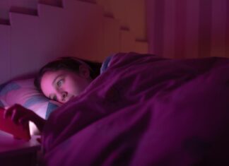 Понимание вашего сна с помощью ИИ: обзор SleepSpace