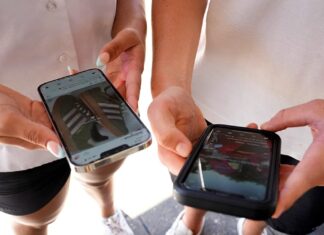 Данія встановлює захист дітей: мінімальний вік для соцмереж – 15 років