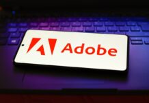 Adobe зіткнувся з позовом через навчальні дані ШІ: авторів звинувачують у порушенні авторських прав