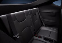 Tesla додає семимісний варіант до Model Y у США