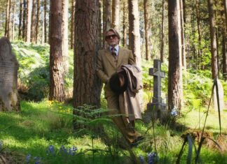 Розбудити мерця: Таємниця ножів – гострий, дотепний трилер