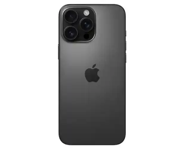 б/у iPhone 16 Pro Black Titanium в руках