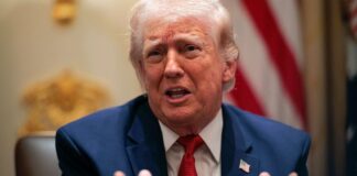 Trump T1: Поява в документах FCC підтверджує реальність смартфона