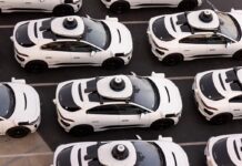 Waymo розширює географію безпілотників, запустивши сервіс роботакси в Нешвіллі