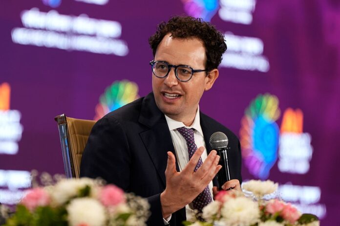 651d3213-072f-4b8e-abc3-b8ed61924f7b