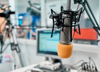 Як HD Radio змінює слухання, не замінюючи традиційне мовлення